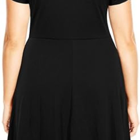 Black Fit and Flare Dress with Pockets - Picture 2 of 4
